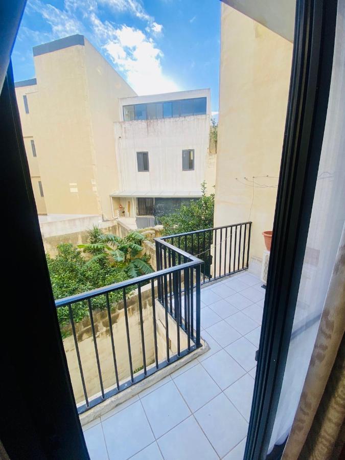 Swieqi 2 Bedroom - First Floor Apartment Is-Swieqi Exteriör bild